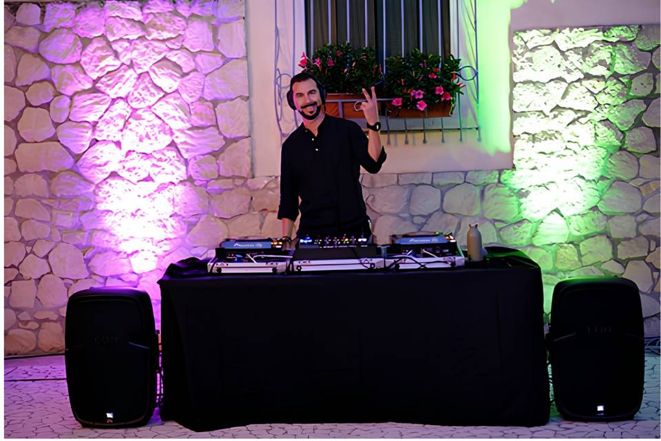 Postazione DJ completa con imp