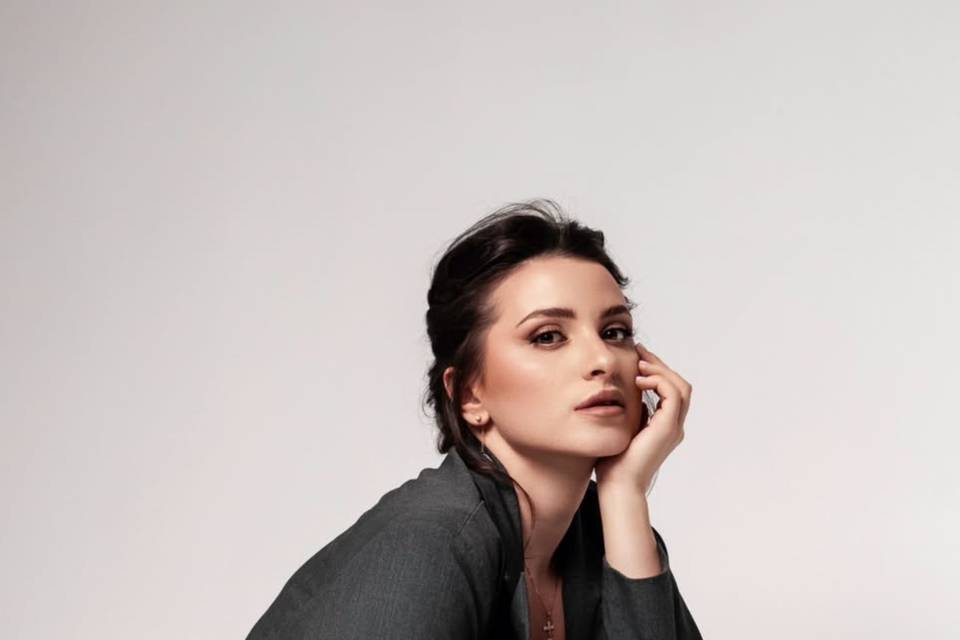 Defined Glam Look