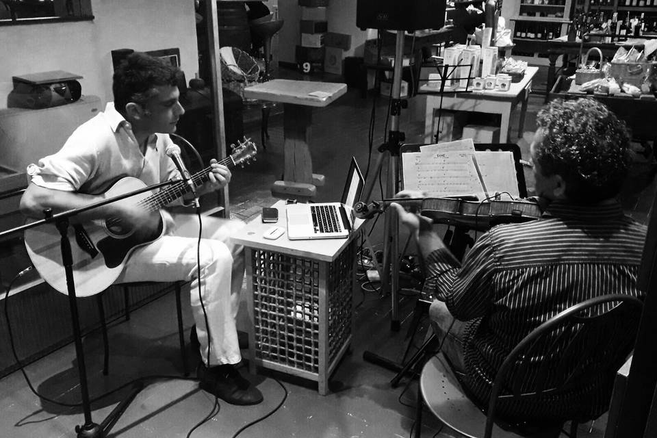 In duo con il violinista Corra