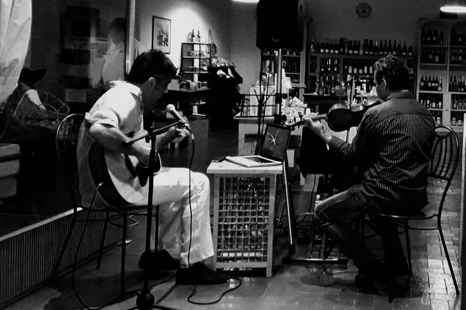 Serata in enoteca