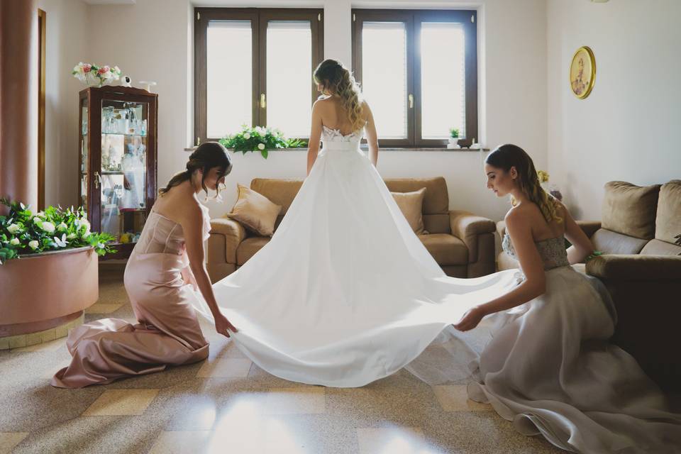 Bride with bridesmaids