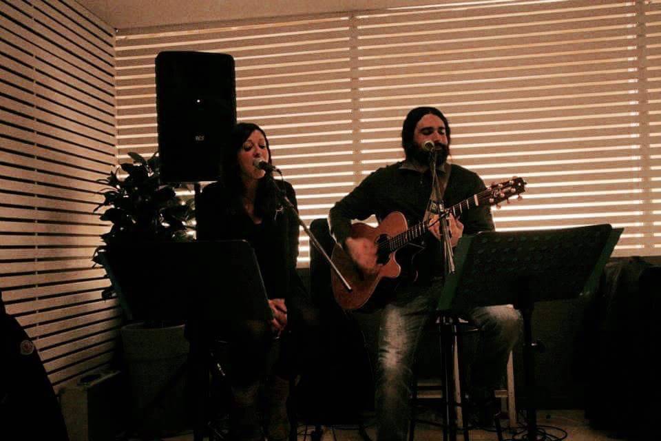 VeNa Acoustic Duo