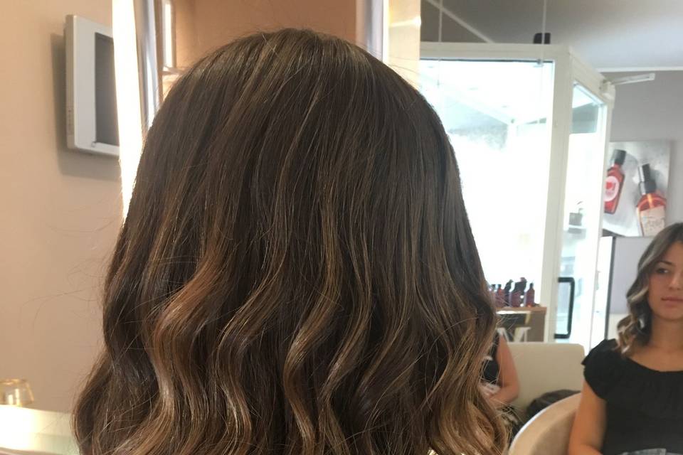 Curly hair for wedding