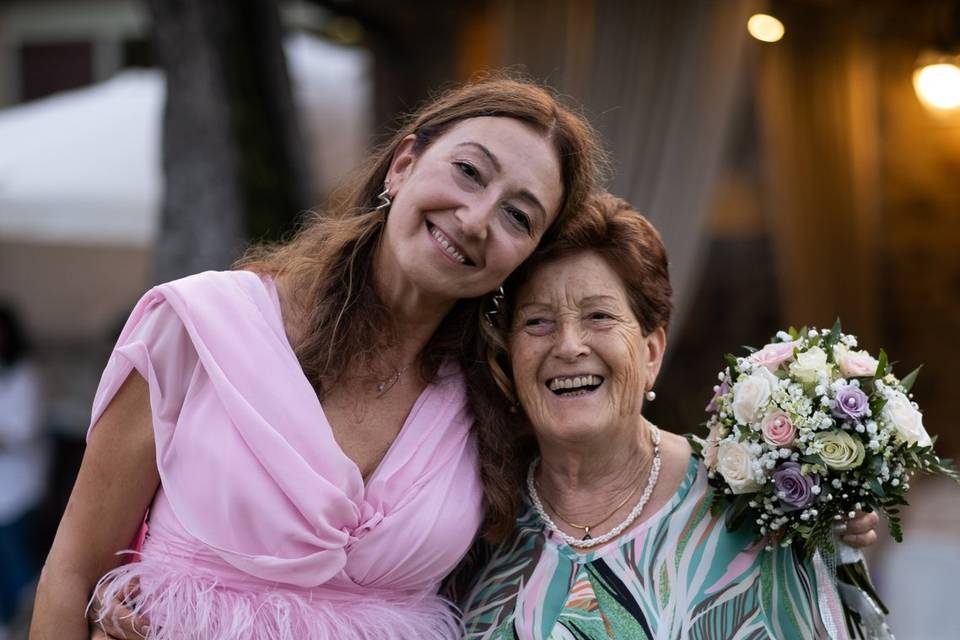 Sposa e la sua mamma