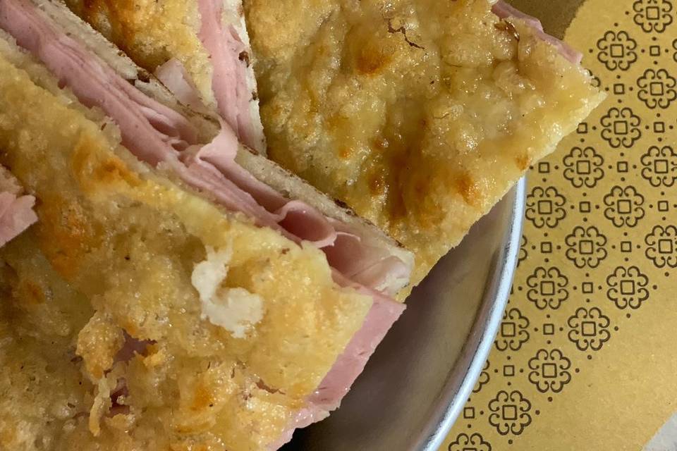 Focaccia Mortadella