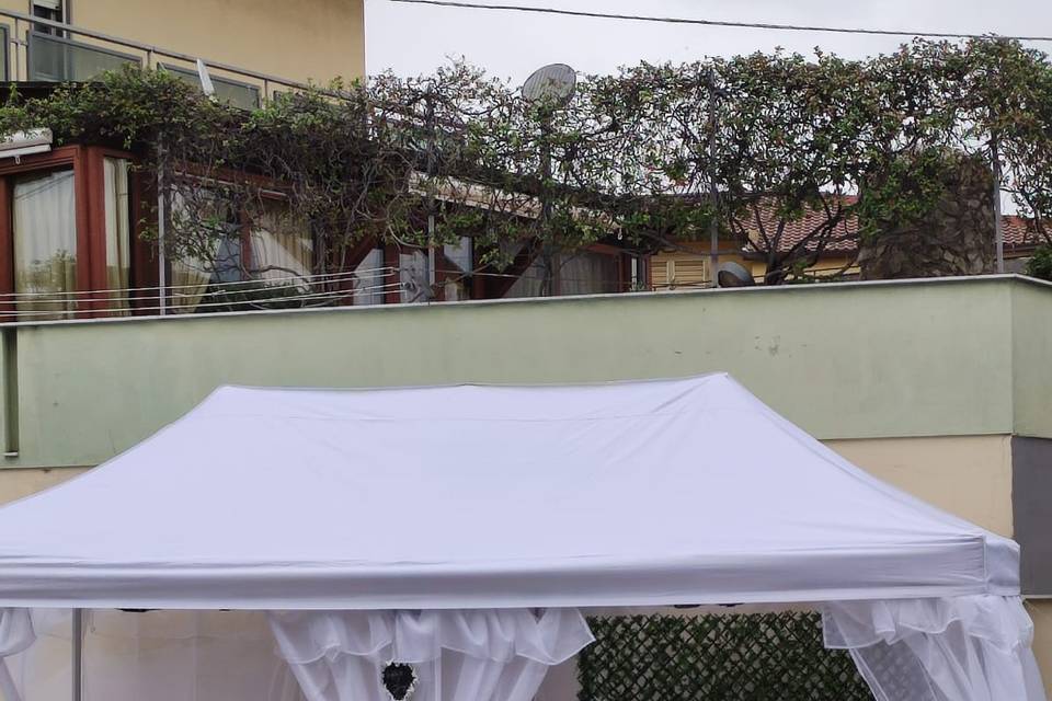 Gazebo con carretto