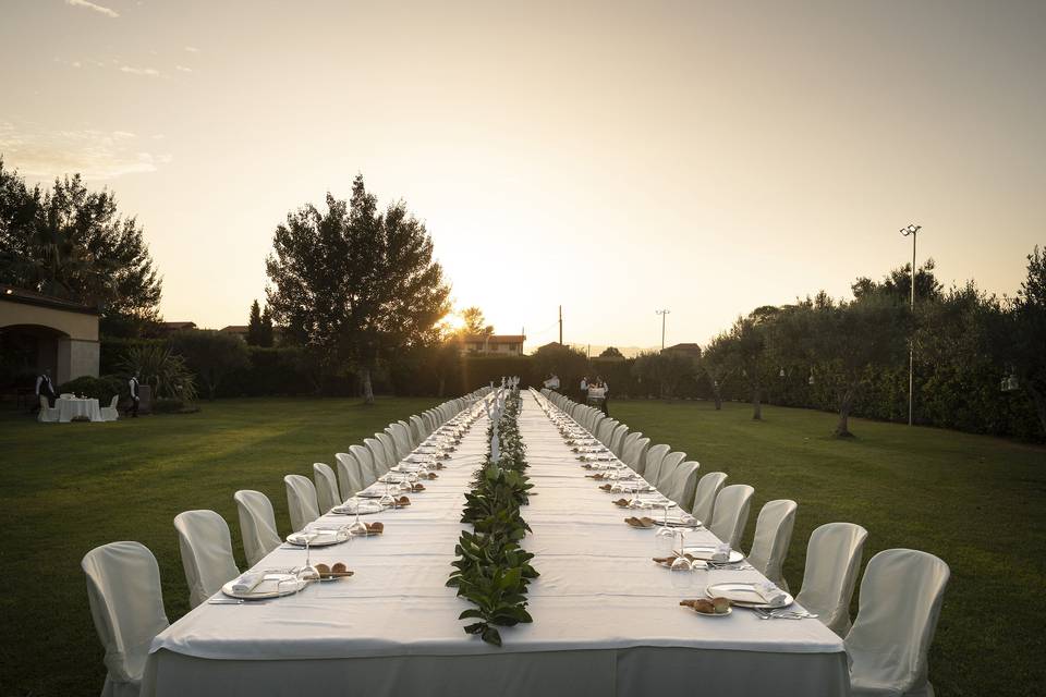 Tavolo imperiale al tramonto