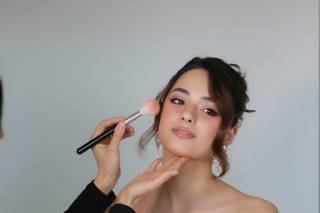 Alexandra Make Up & Hair