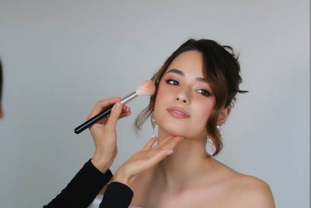 Alexandra Make Up & Hair