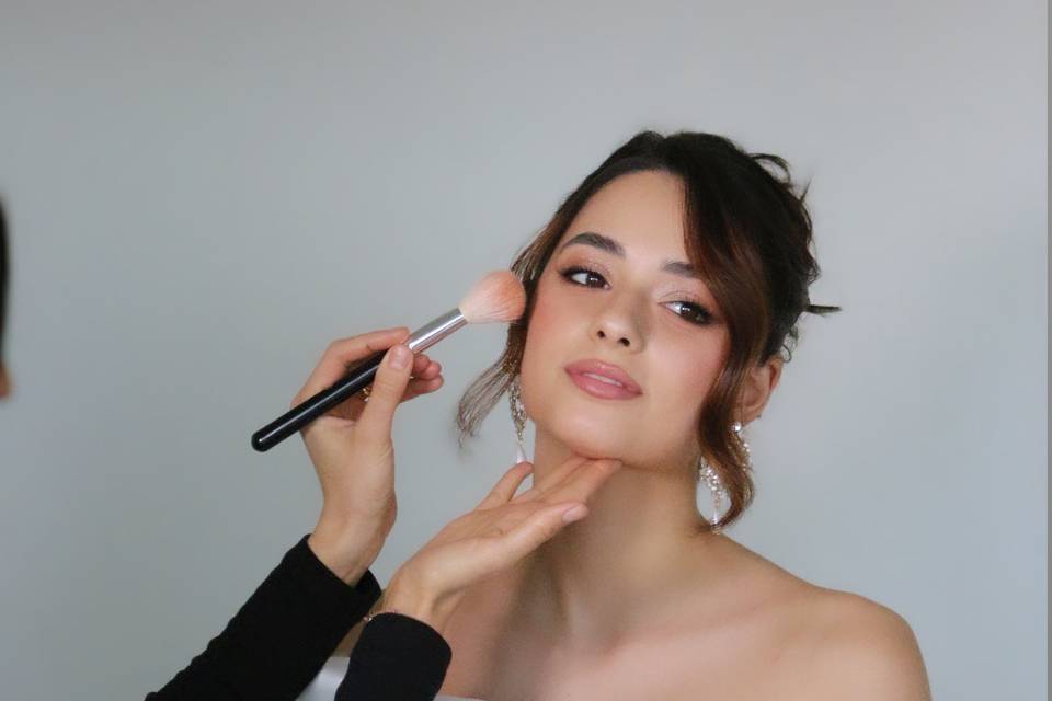Alexandra Make Up & Hair