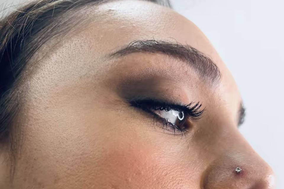 Glowy make-up