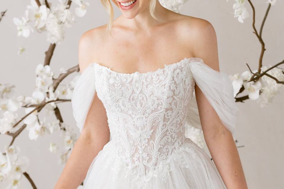 Amigoni sposa pizzo chantilly