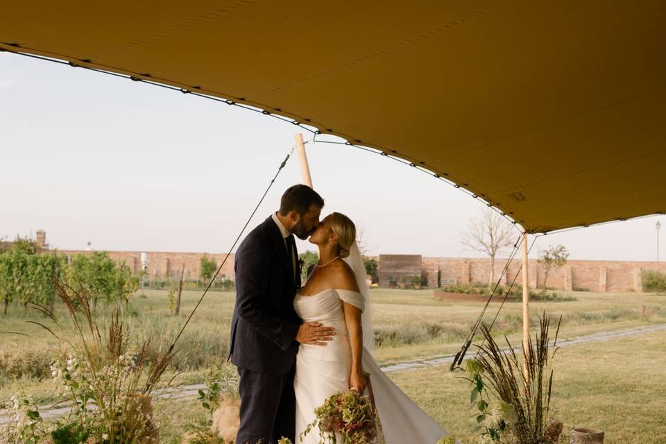 Wedding in the lagoon