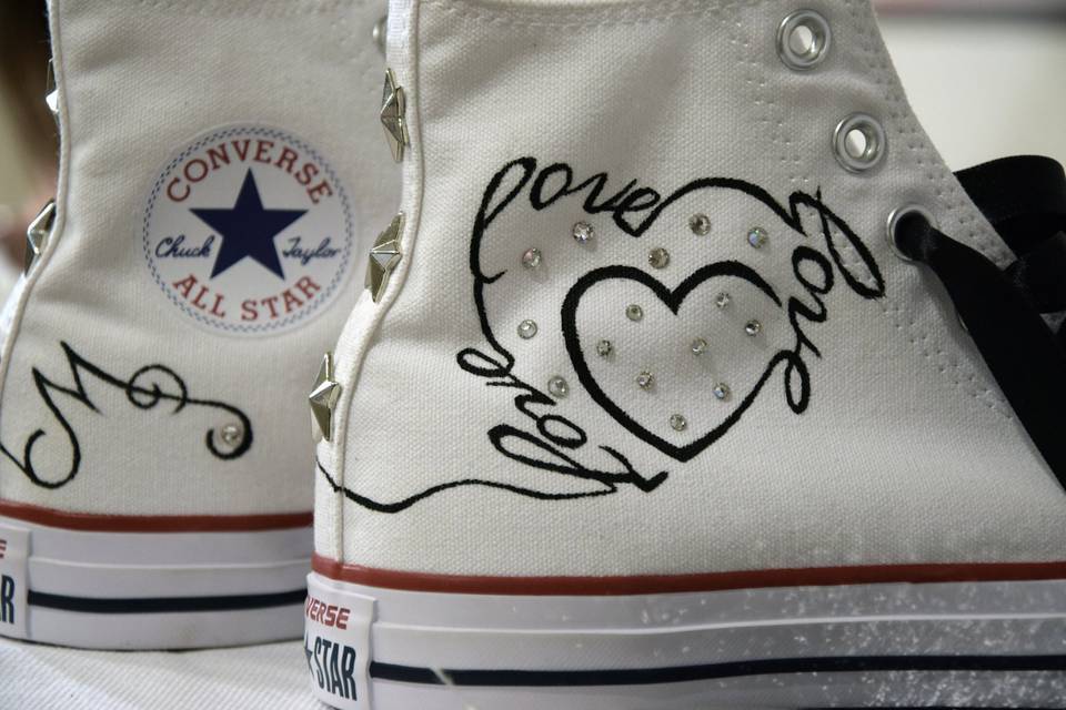 Converse Love Decoration