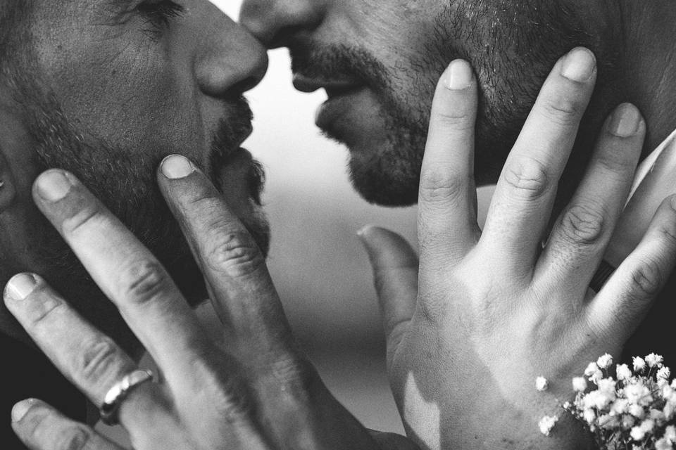 Mani..amore..