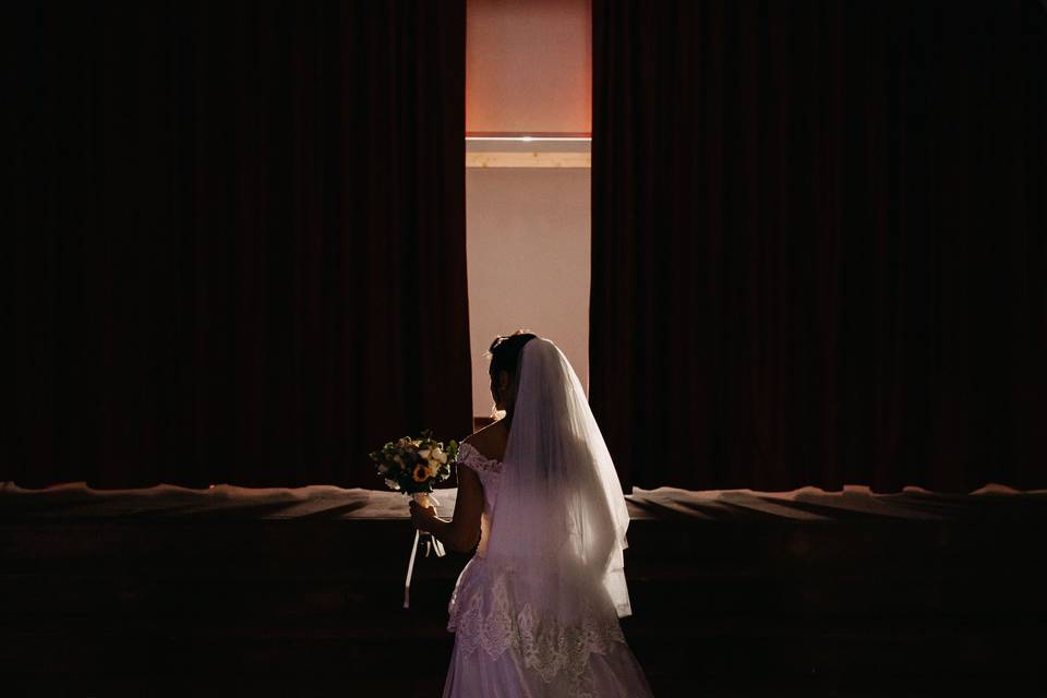 Theater-Bride