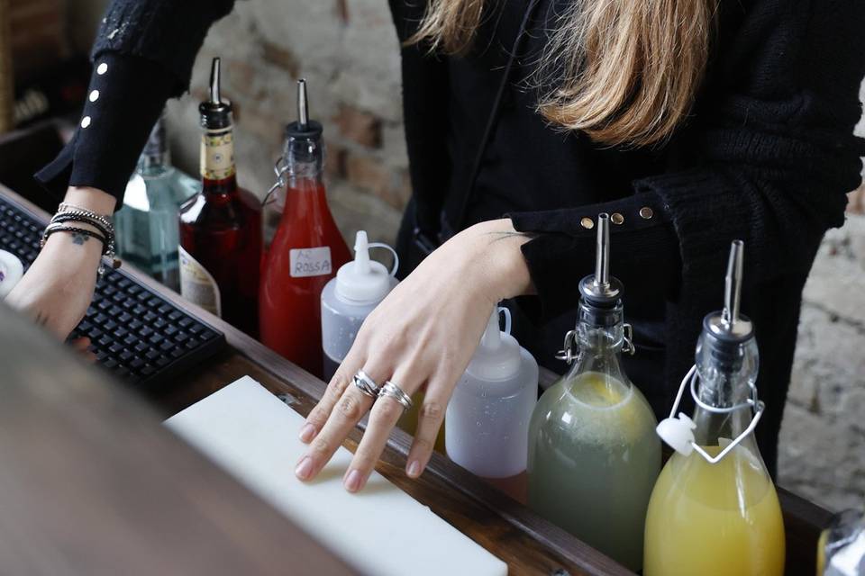 American BAr