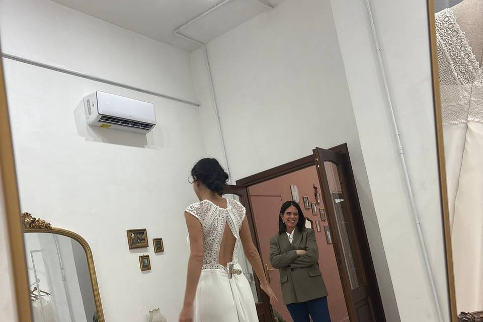 Giulie Abiti da Sposa