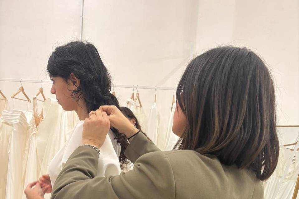 Giulie Abiti da Sposa