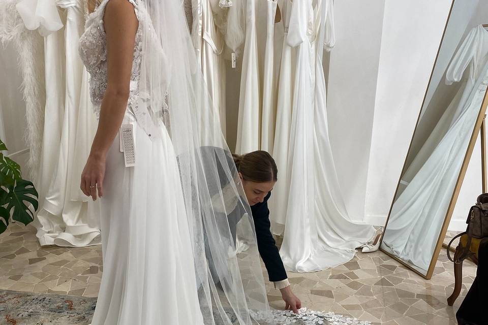 Giulie Abiti da Sposa