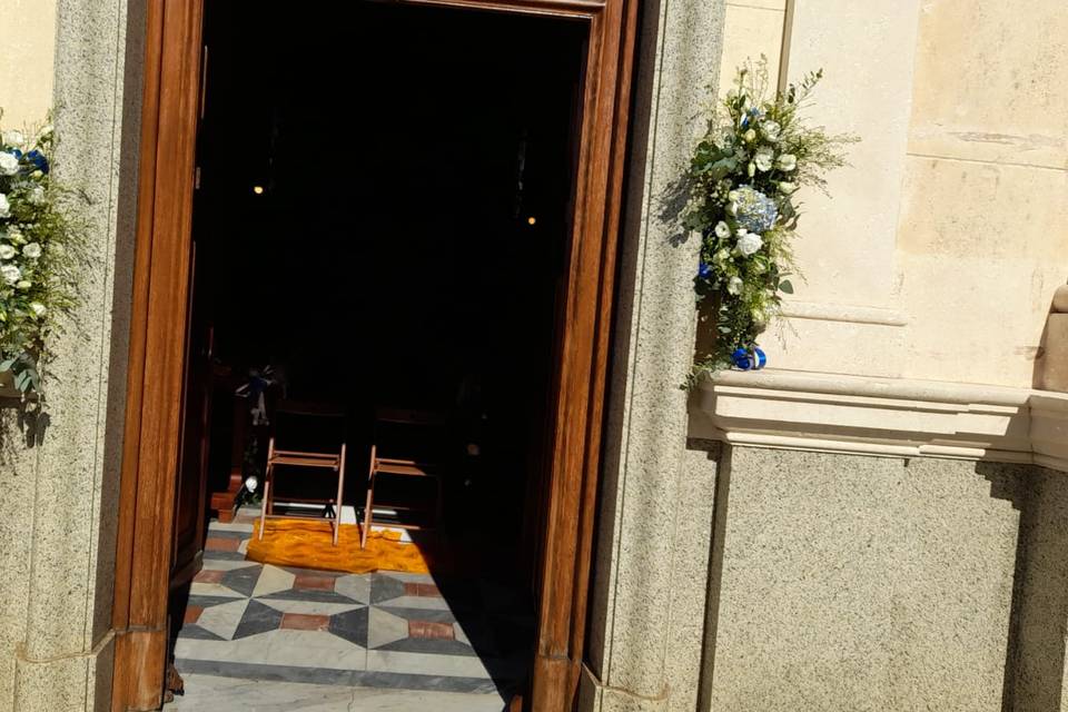 Esterno Chiesa cavi borgo
