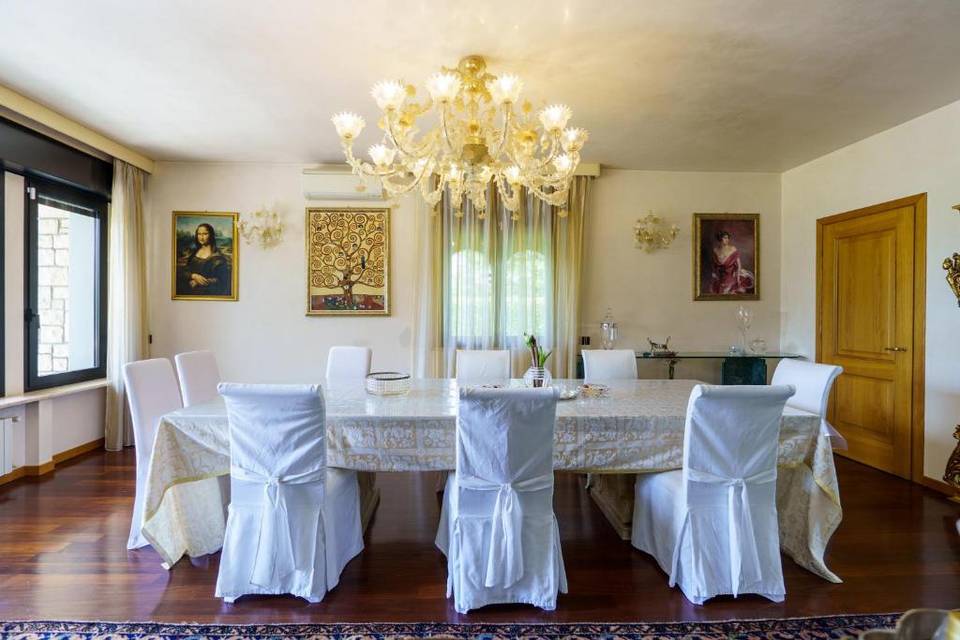 Salone