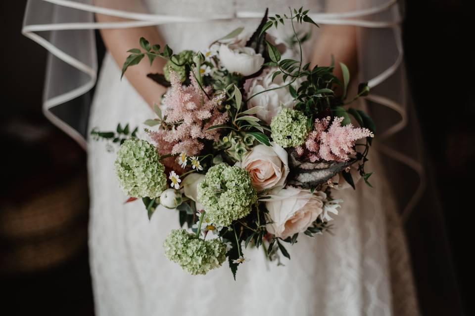 Bouquet da sposa verde e rosa