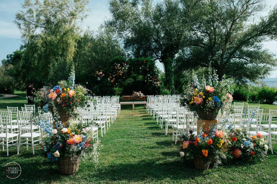Country chic wedding