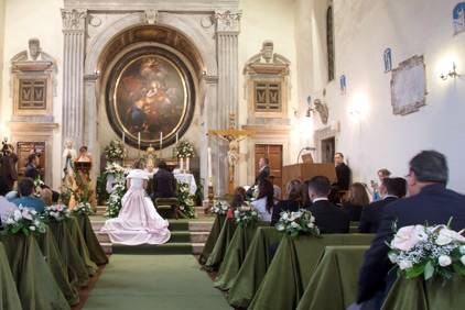 Decorazione floreale della chiesa