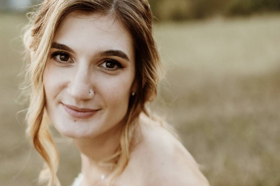 Bridal make-up, Elena