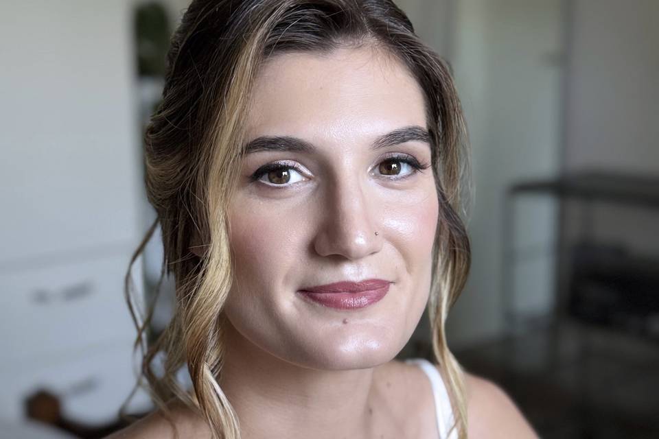 Bridal make-up, Elena
