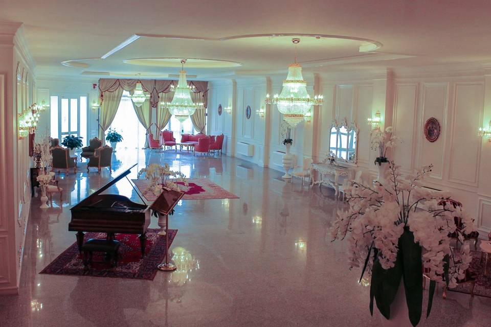 Astoria Palace