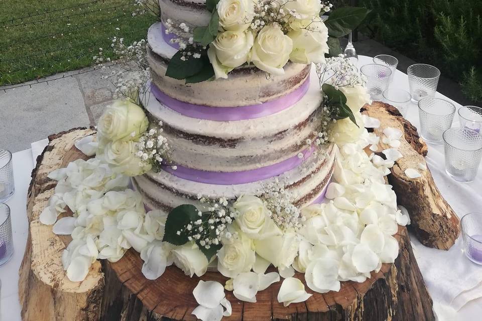 Naked cake, wedding cake