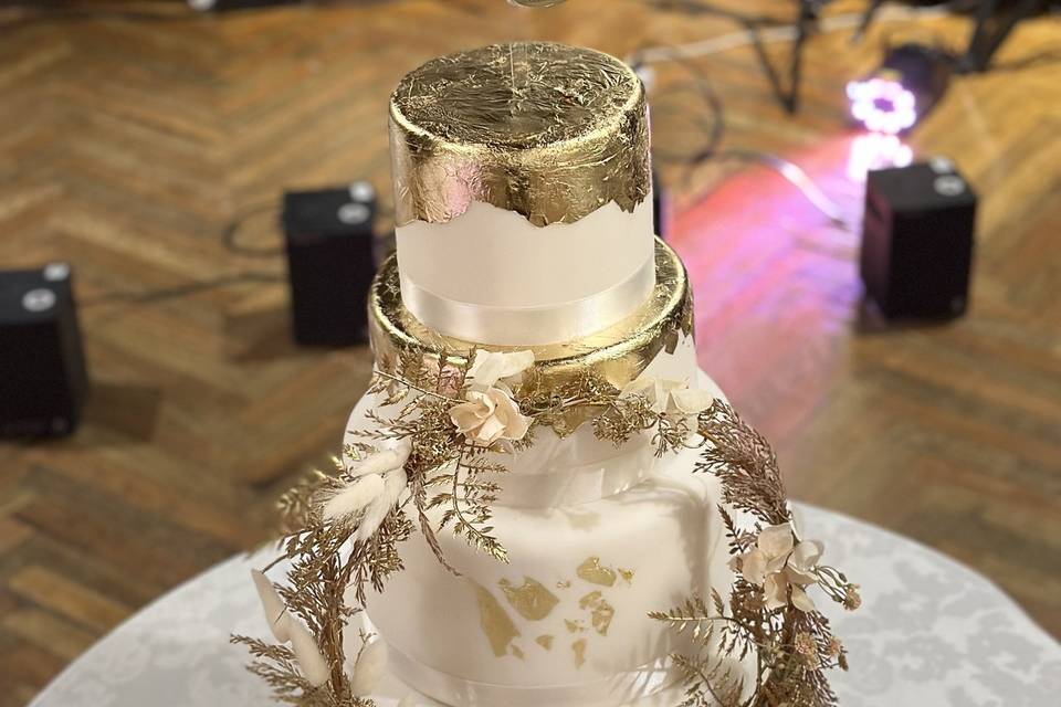 Wedding cake oro