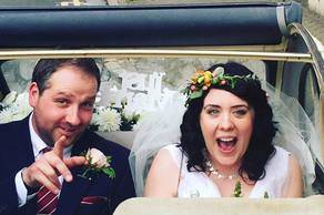 Wedding in 2cv