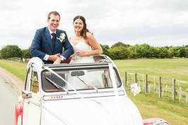 Wedding in 2cv