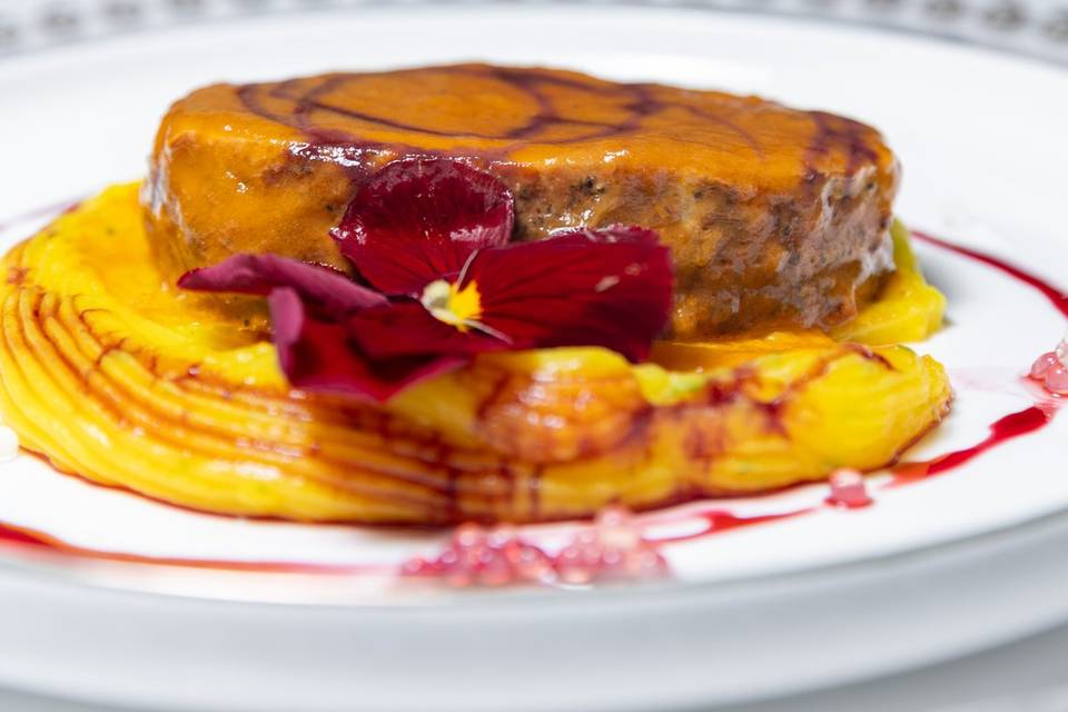 prospettiva laterale medaglione carne
