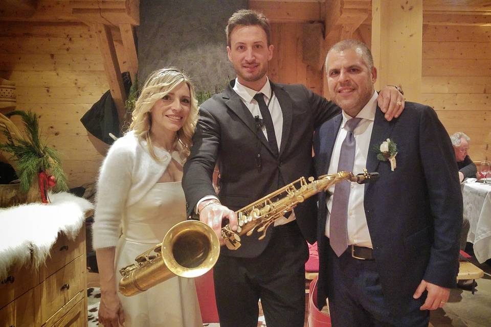 Matrimonio-sposi-dj-sax