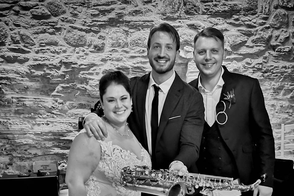 Matrimonio-sposi-dj-sax