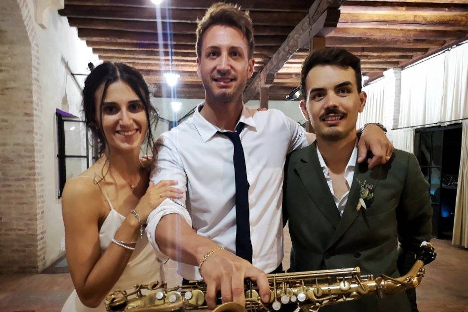 Matrimonio-sposi-dj-sax