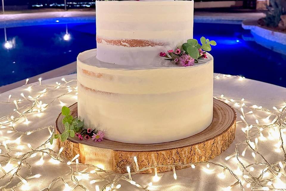 Naked cake