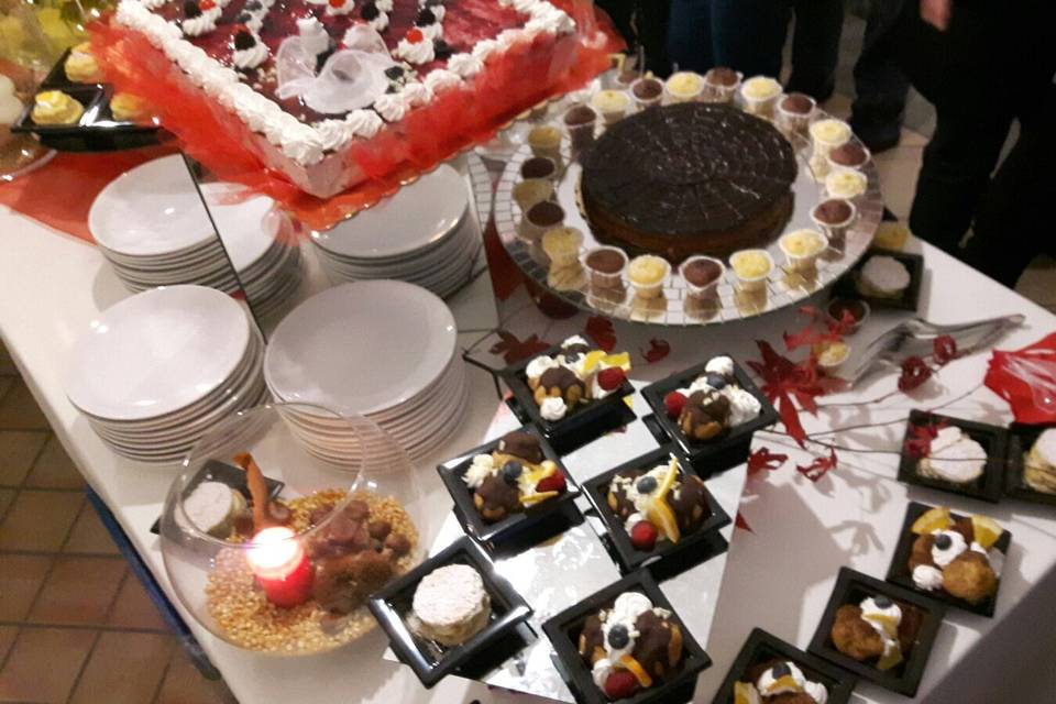 Particolare del buffet dei dolci