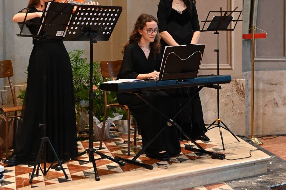 Trio voce, violino e tastiera