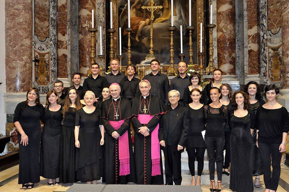 Gloria Vivaldi con Padre Georg