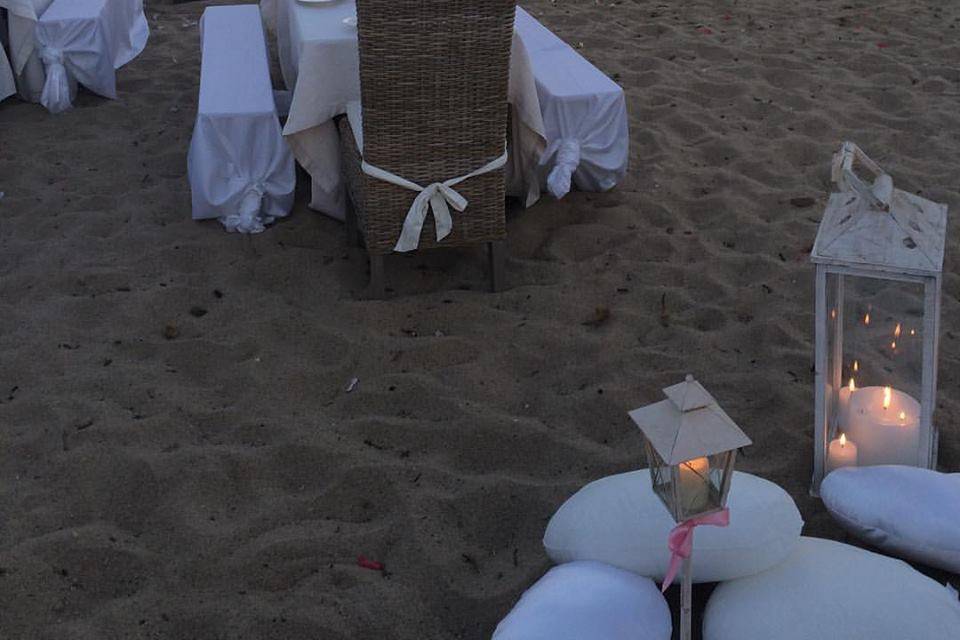 Cena nuziale sulla spiaggia