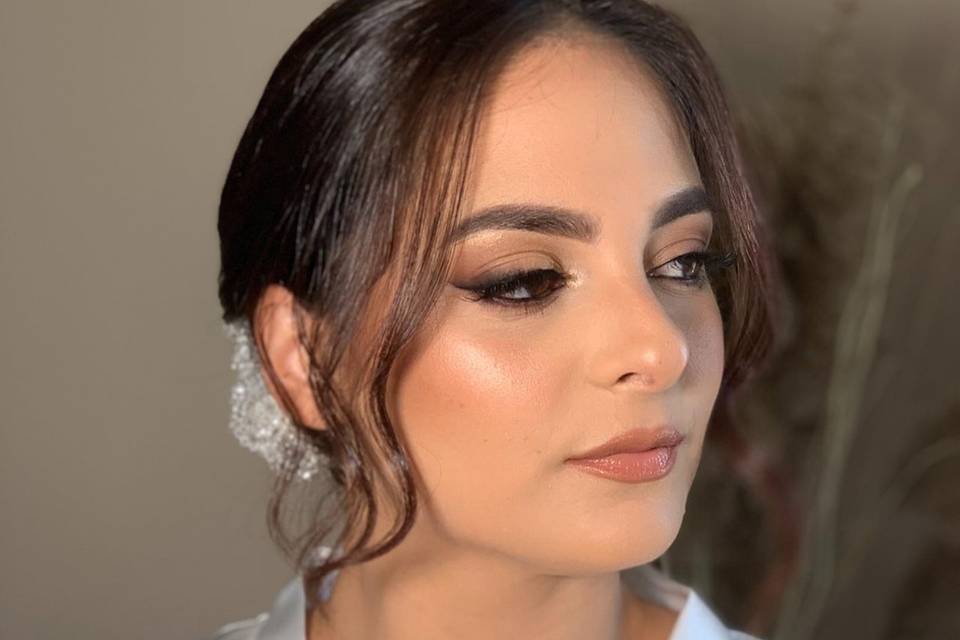 Adelaide Zorzetti Makeup Artist