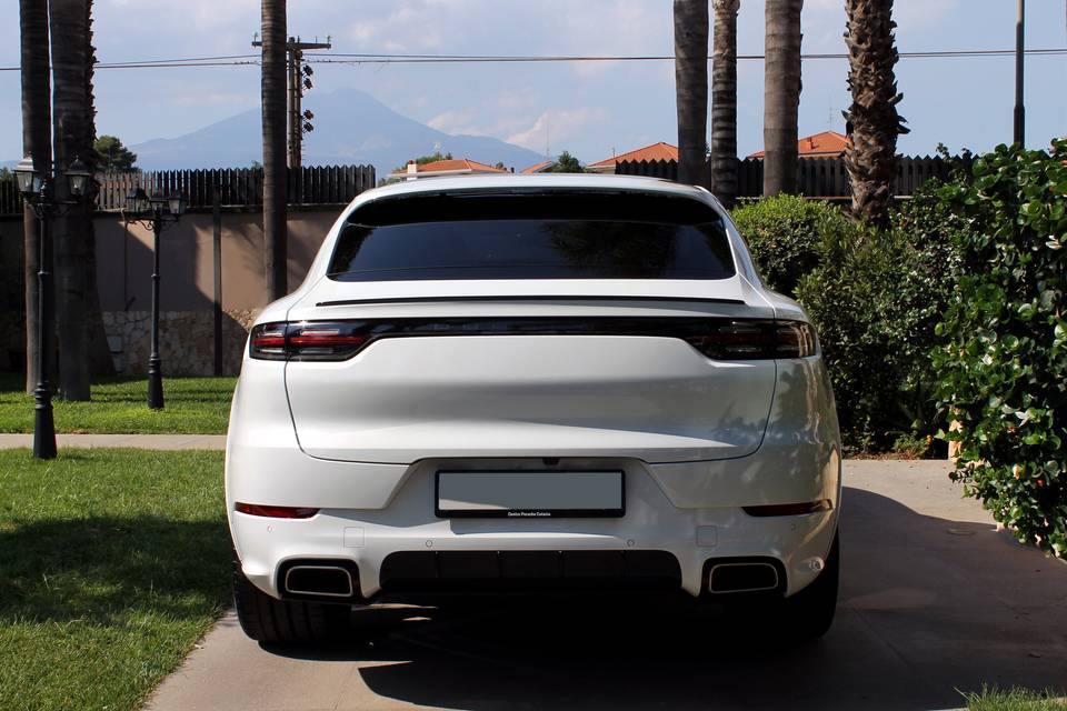 Porsche Cayenne White