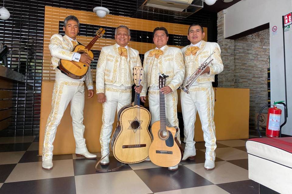 Mariachi-Azteca-Italia