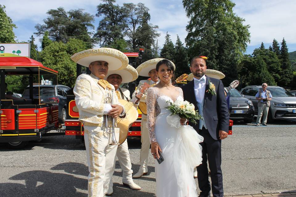 Mariachi-Azteca-Italia