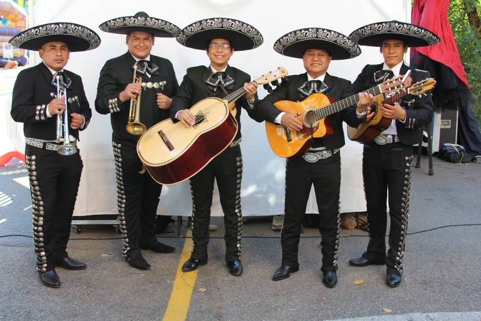 Mariachi-Azteca-Italia